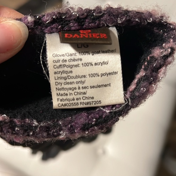 Daniel leather gloves. Size large. Black with purple tweed cuffs - Picture 3 of 3
